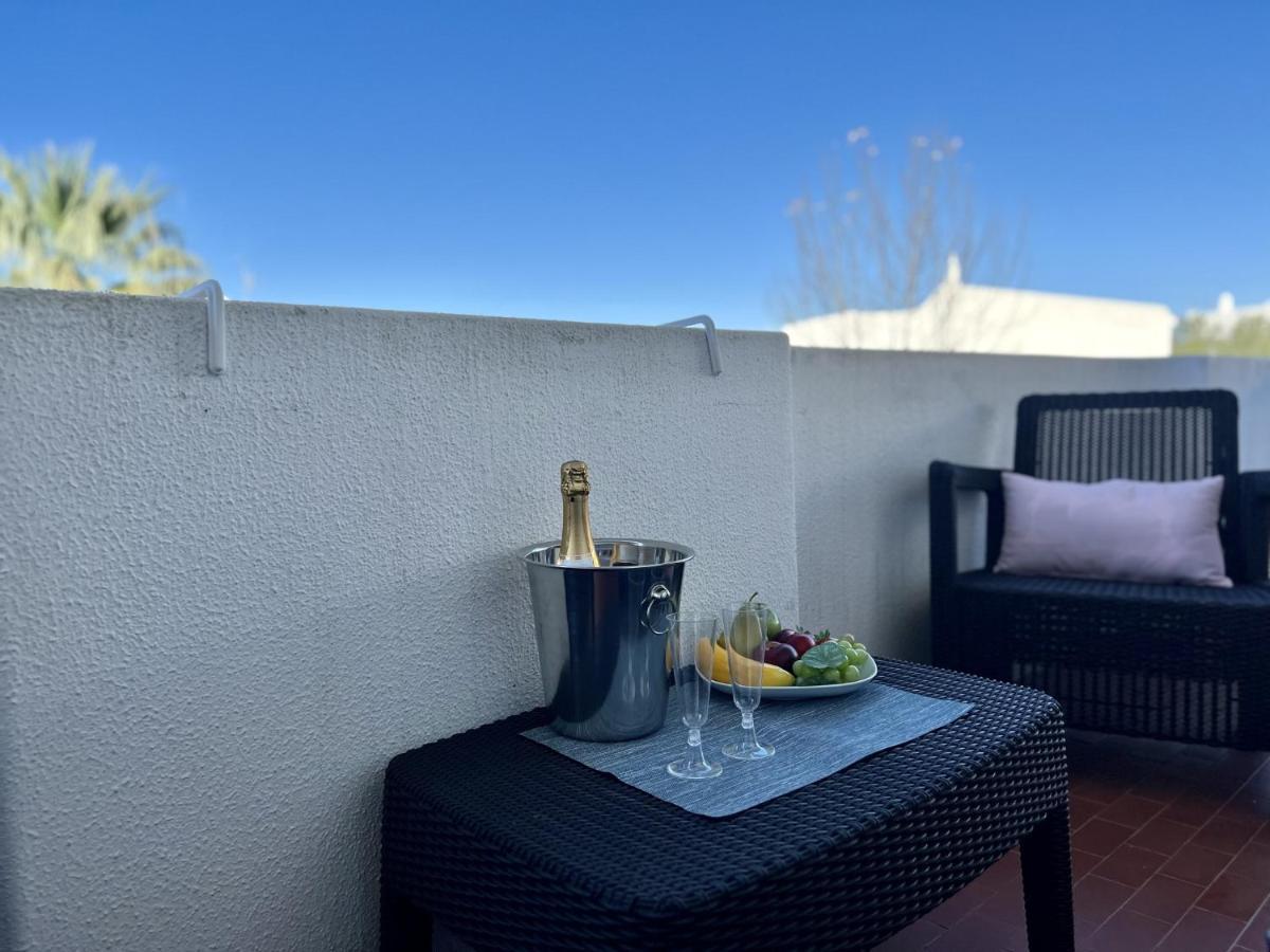 Vilamoura Cosy 4 With Pool By Homingアパートメント エクステリア 写真
